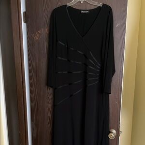 Connected Apparel Black V-Neck Dolman Sleeve Dress